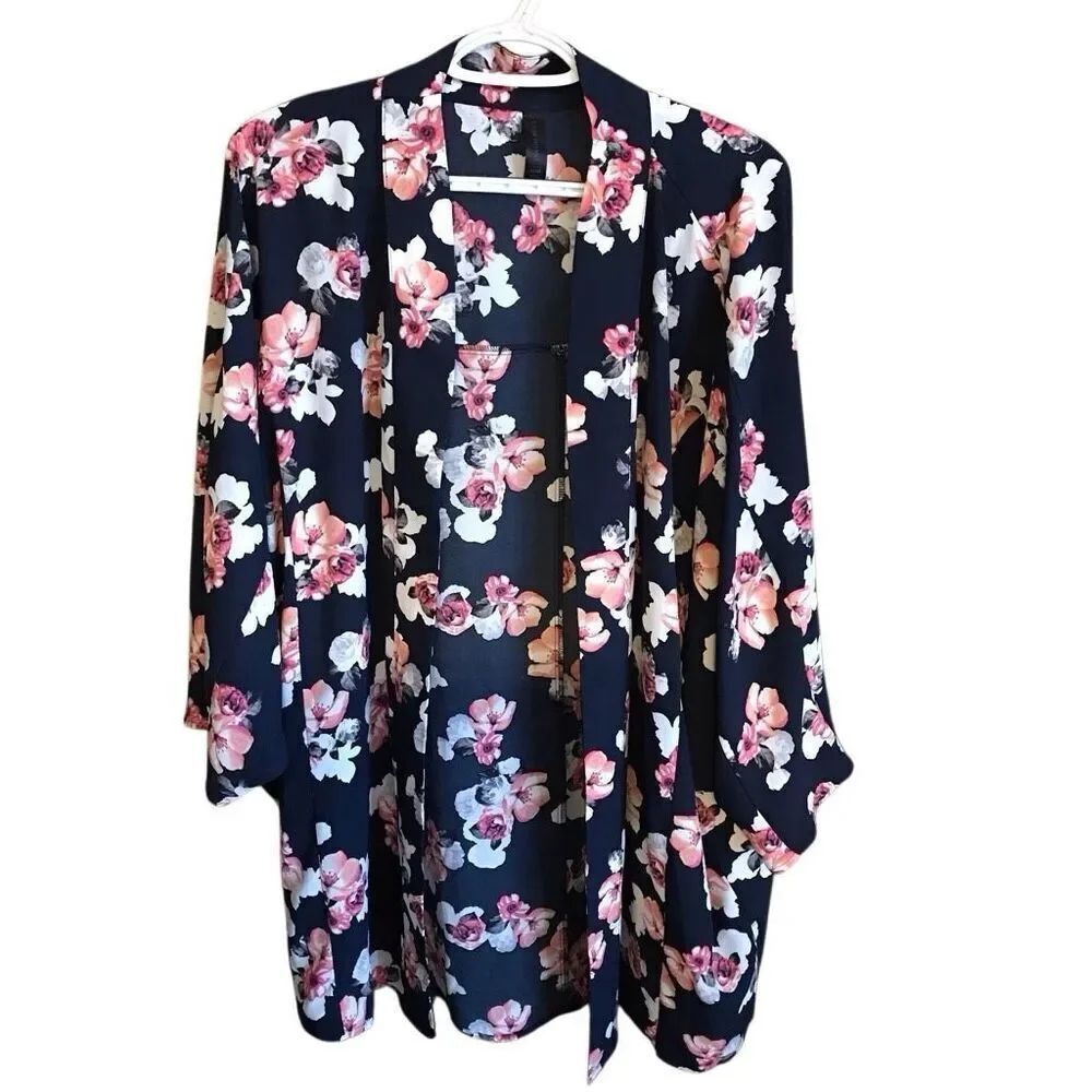 Lane Bryant shrug jacket short sleeve blue floral Size 22/24